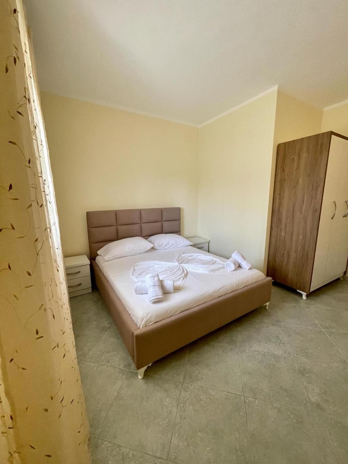 Alvis Apartamento Vlorë