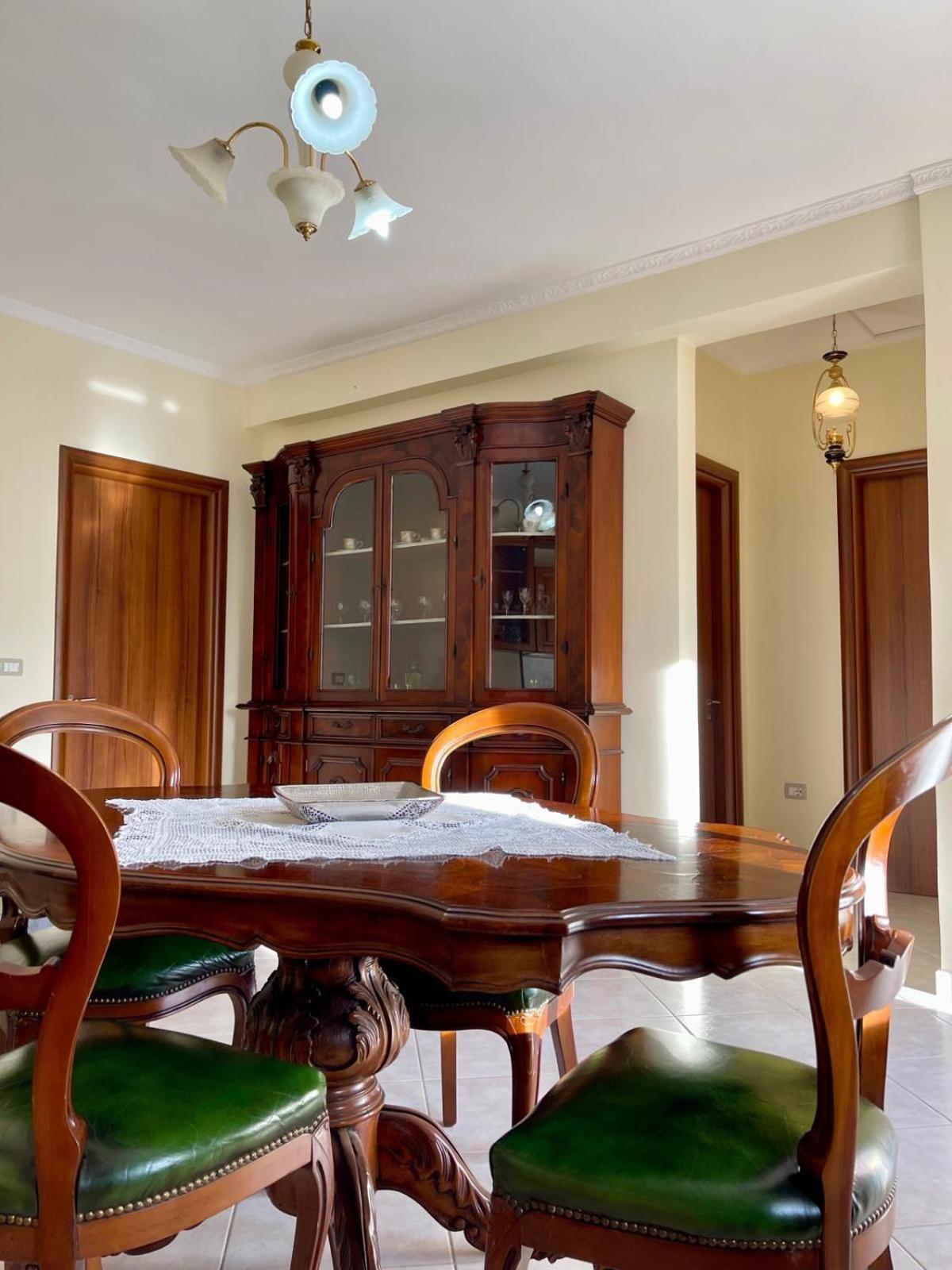 Alvis Apartamento Vlorë